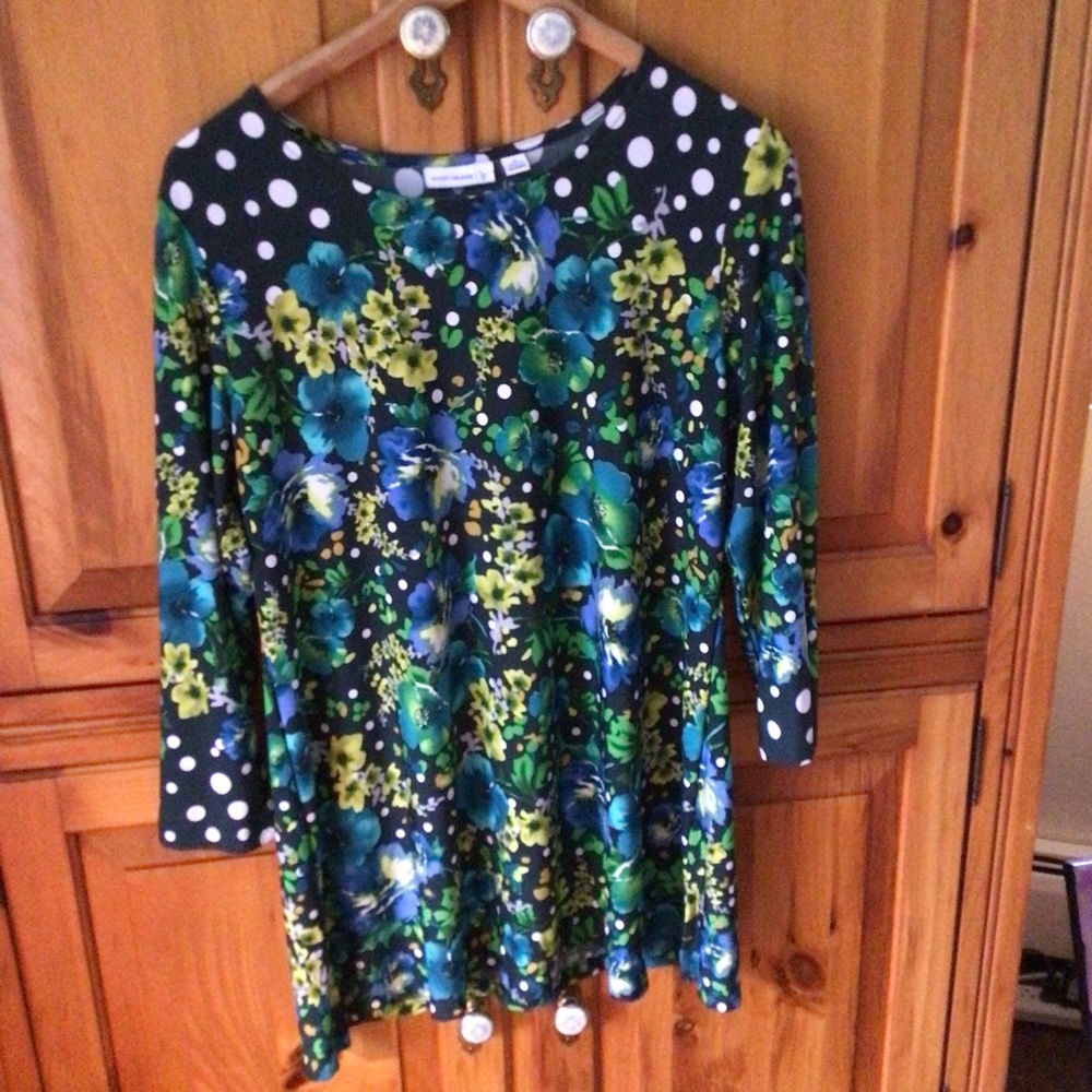 Tunic top by Susan Graver